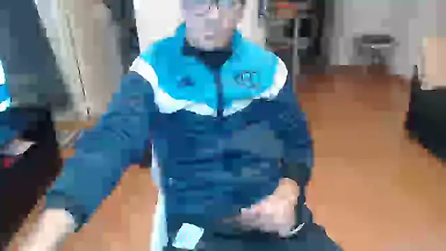 guachin hunk online show from June 2026 11:25:01 PM
