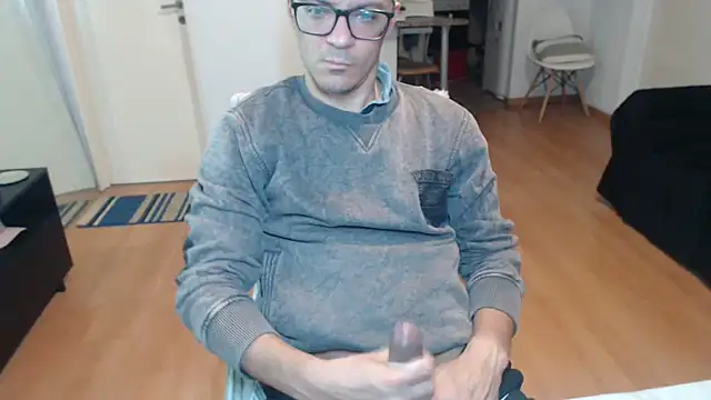 guachin hunk online show from July 2026 09:32:02 PM