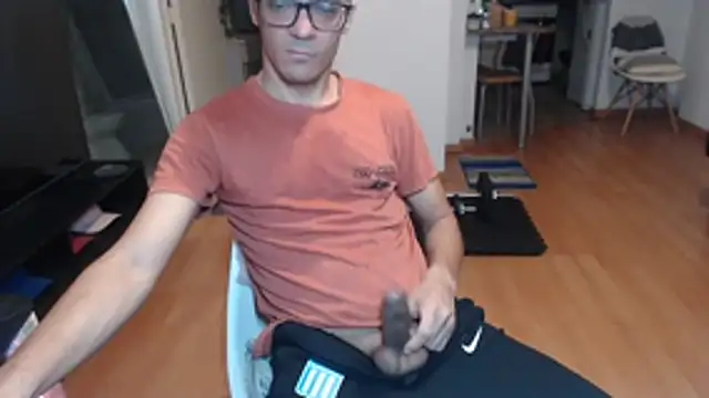 guachin hunk online show from August 2026 02:55:02 AM