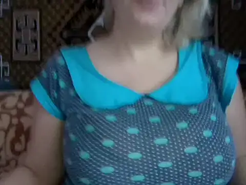 Snapshot of Diana_Britt chatting on December 2024 06:24:02 AM Diana Britt online show from December 2024 06:24:02 AM