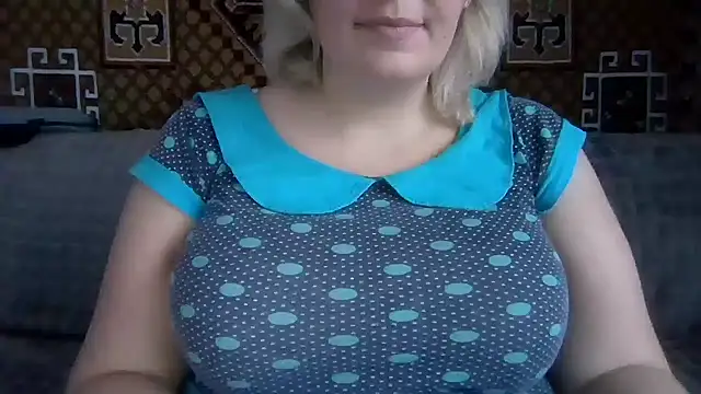 Snapshot of Diana_Britt chatting on December 2024 11:04:02 AM Diana Britt online show from December 2024 11:04:02 AM