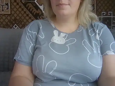 Snapshot of Diana_Britt chatting on October 2025 11:08:02 AM Diana Britt online show from October 2025 11:08:02 AM