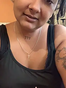 Snapshot of Madsion23 chatting on October 2025 06:44:01 AM Madsion23 online show from October 2025 06:44:01 AM