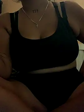 Snapshot of Madsion23 chatting on October 2025 09:59:02 PM Madsion23 online show from October 2025 09:59:02 PM