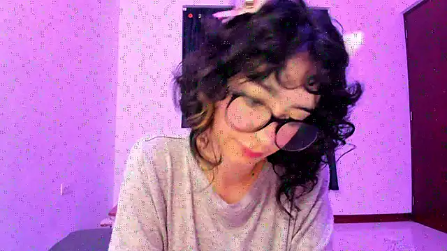  Lunnaa  online show from November 2025 11:10:02 PM