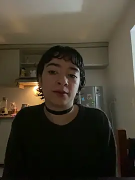 Snapshot of _Lunnaa_ chatting on May 2026 01:32:02 AM Lunnaa online show from May 2026 01:32:02 AM