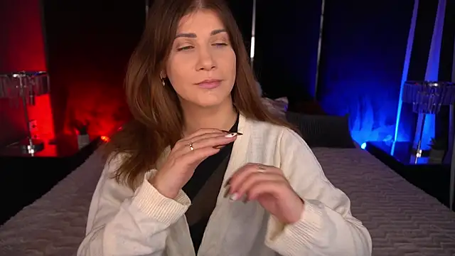 CassandraGood online show from December 2025 07:36:01 AM