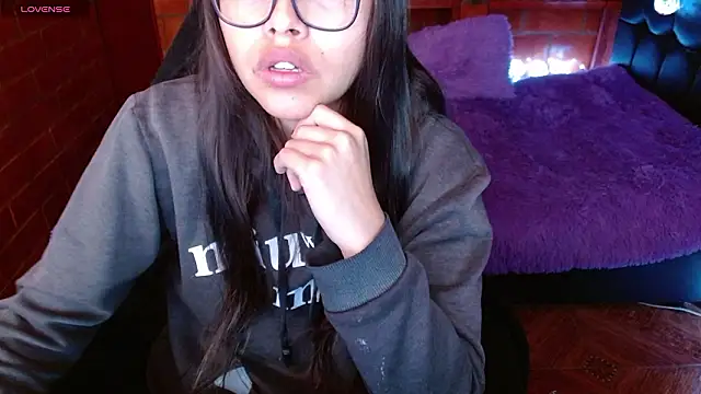 MidoriQuiinn online show from March 2026 02:43:01 PM