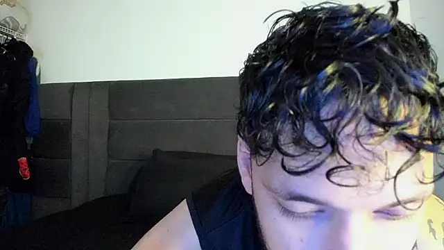 Snapshot of alejandro__2 chatting on November 2025 06:02:01 PM alejandro 2 online show from November 2025 06:02:01 PM