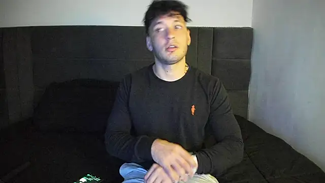 Snapshot of alejandro__2 chatting on January 2026 01:33:01 AM alejandro 2 online show from January 2026 01:33:01 AM