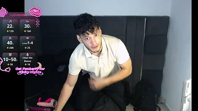 alejandro  2 online show from April 2026 06:41:01 PM