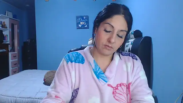 Snapshot of sahtlove1 chatting on May 2026 12:39:01 AM sahtlove1 online show from May 2026 12:39:01 AM