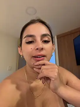 Snapshot of oriana_zoeee chatting on June 2026 09:54:02 PM oriana zoeee online show from June 2026 09:54:02 PM