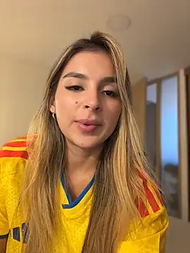 Snapshot of oriana_zoeee chatting on July 2026 10:14:02 PM oriana zoeee online show from July 2026 10:14:02 PM