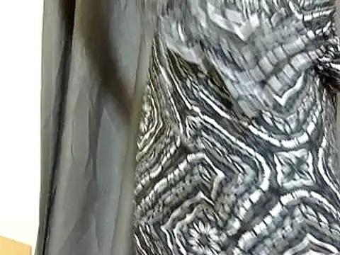 Snapshot of Sweet_ebony20 chatting on March 2025 02:55:02 PM Sweet ebony20 online show from March 2025 02:55:02 PM