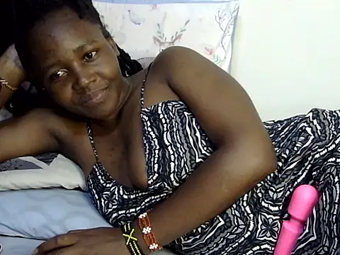 Snapshot of Sweet_ebony20 chatting on December 2025 09:10:02 PM Sweet ebony20 online show from December 2025 09:10:02 PM