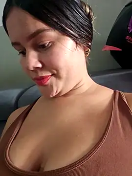 sweet lucia online show from February 2026 04:55:01 PM