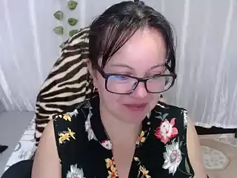 Snapshot of Sonialorens_ chatting on February 2025 02:26:01 PM Sonialorens  online show from February 2025 02:26:01 PM