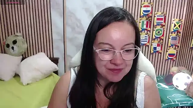 Snapshot of Sonialorens_ chatting on July 2026 09:17:02 PM Sonialorens online show from July 2026 09:17:02 PM
