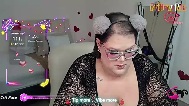 GiannaMorrys online show from November 2025 03:05:01 AM