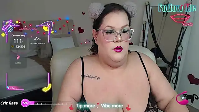 GiannaMorrys online show from November 2025 02:22:01 AM