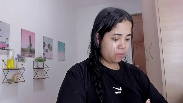 Emma lean online show from February 2026 03:34:02 PM