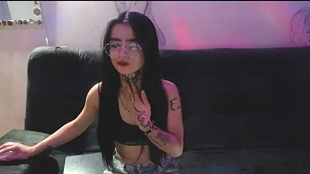 lorena allison  online show from March 2025 06:12:02 PM