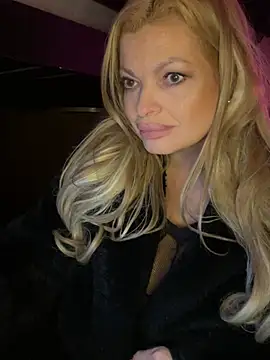 Lisavontease online show from January 2026 12:56:01 AM