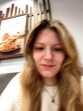 Snapshot of MaryHiggins chatting on November 2025 12:26:01 PM MaryHiggins online show from November 2025 12:26:01 PM