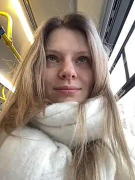 MaryHiggins online show from December 2025 11:40:02 AM