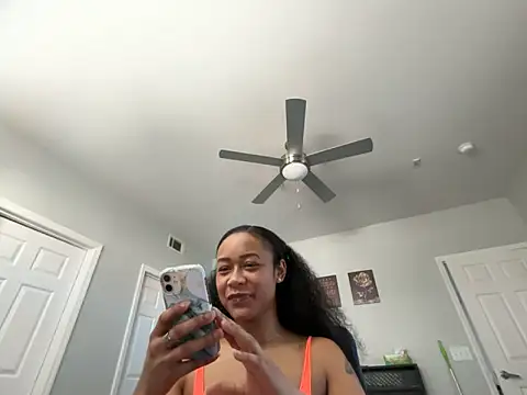 RylHoneyy online show from January 2026 07:28:02 PM