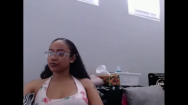 RylHoneyy online show from February 2026 07:47:02 PM