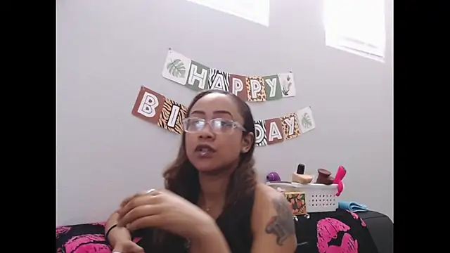 RylHoneyy online show from March 2026 07:32:02 PM