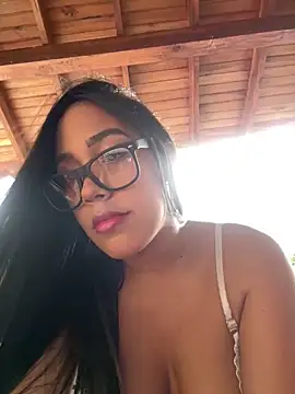 WHAAATTTTTTTTTT online show from January 2025 10:12:01 PM