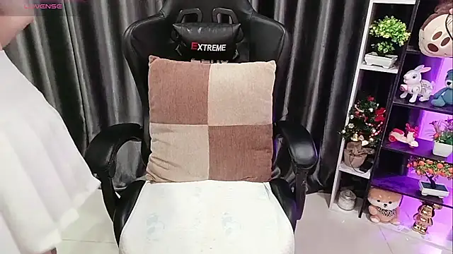 Yuki-yio online show from April 2026 01:06:02 AM