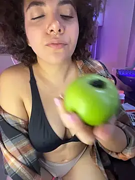 Emma Wish online show from November 2025 06:12:01 PM