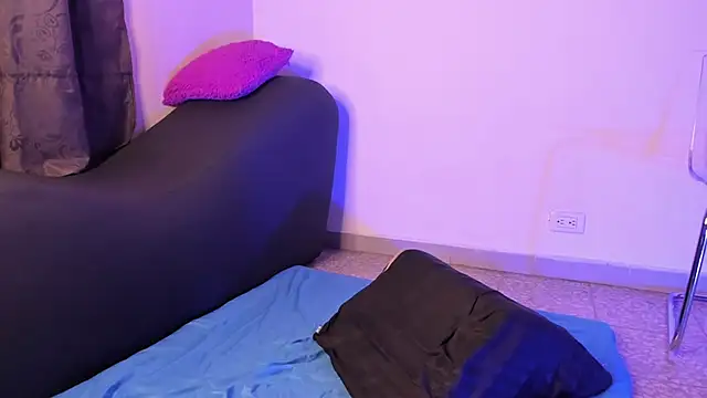 annita lopez online show from November 2025 10:09:01 PM