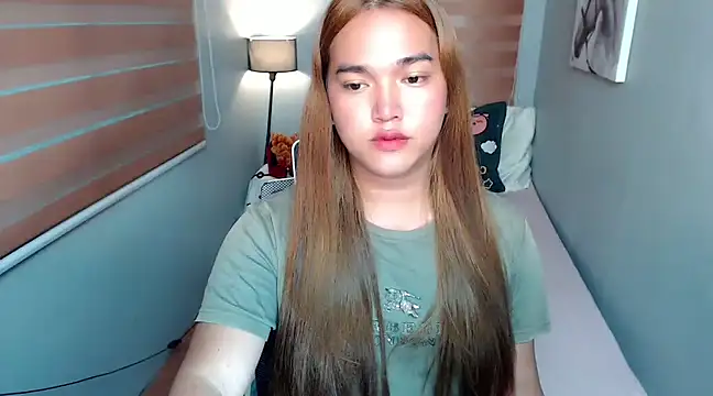 Snapshot of MoaningKylie chatting on December 2024 03:29:02 AM MoaningKylie online show from December 2024 03:29:02 AM