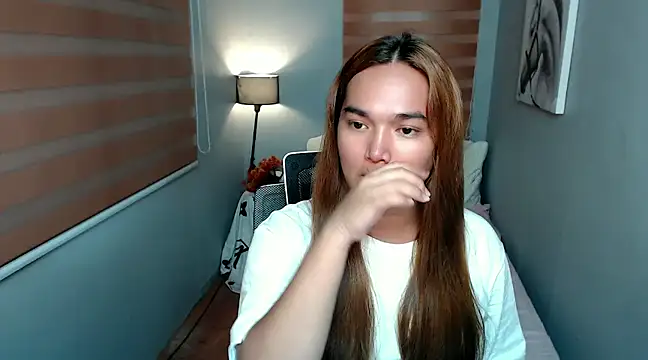 Snapshot of MoaningKylie chatting on January 2025 11:25:01 AM MoaningKylie online show from January 2025 11:25:01 AM