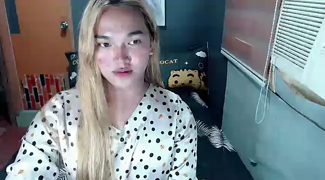 Snapshot of MoaningKylie chatting on March 2025 06:26:02 AM MoaningKylie online show from March 2025 06:26:02 AM