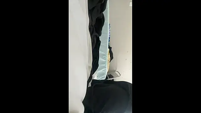 HoneyDripHer online show from November 2025 04:39:01 PM