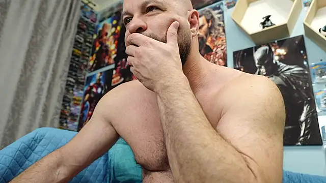 Snapshot of Muscle_Bear chatting on October 2025 05:41:02 AM Muscle Bear online show from October 2025 05:41:02 AM