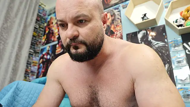 Snapshot of Muscle_Bear chatting on November 2025 06:01:01 AM Muscle Bear online show from November 2025 06:01:01 AM