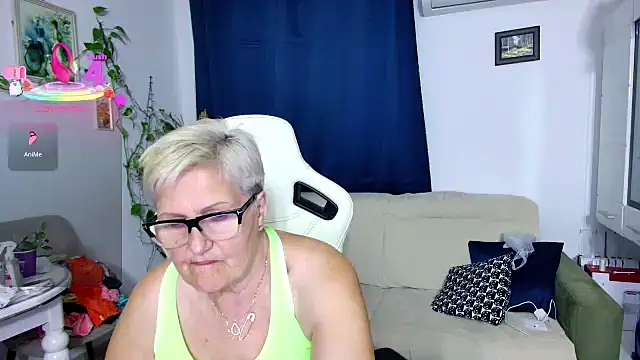 Selenna57 online show from April 2026 05:19:02 PM