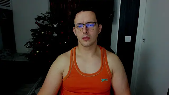 Snapshot of sexxymuscles4u chatting on January 2026 08:40:02 AM sexxymuscles4u online show from January 2026 08:40:02 AM