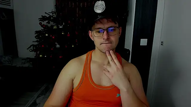 Snapshot of sexxymuscles4u chatting on January 2026 01:35:02 PM sexxymuscles4u online show from January 2026 01:35:02 PM