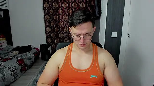 Snapshot of sexxymuscles4u chatting on February 2026 08:36:01 AM sexxymuscles4u online show from February 2026 08:36:01 AM