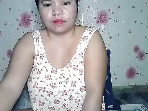 Snapshot of hotpussyxxx33x chatting on February 2025 09:15:01 PM hotpussyxxx33x online show from February 2025 09:15:01 PM