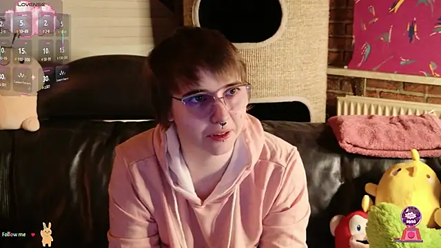 Snapshot of GamerGirl_Eve chatting on October 2025 06:13:02 PM GamerGirl Eve online show from October 2025 06:13:02 PM