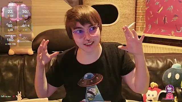 Snapshot of GamerGirl_Eve chatting on October 2025 07:27:02 PM GamerGirl Eve online show from October 2025 07:27:02 PM